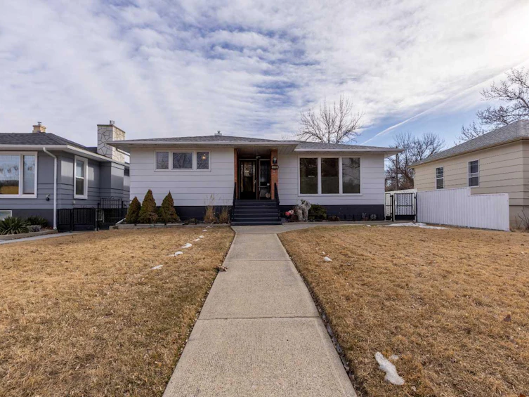533 16 Street S, Lethbridge, AB, T1J 3Z1 - 2