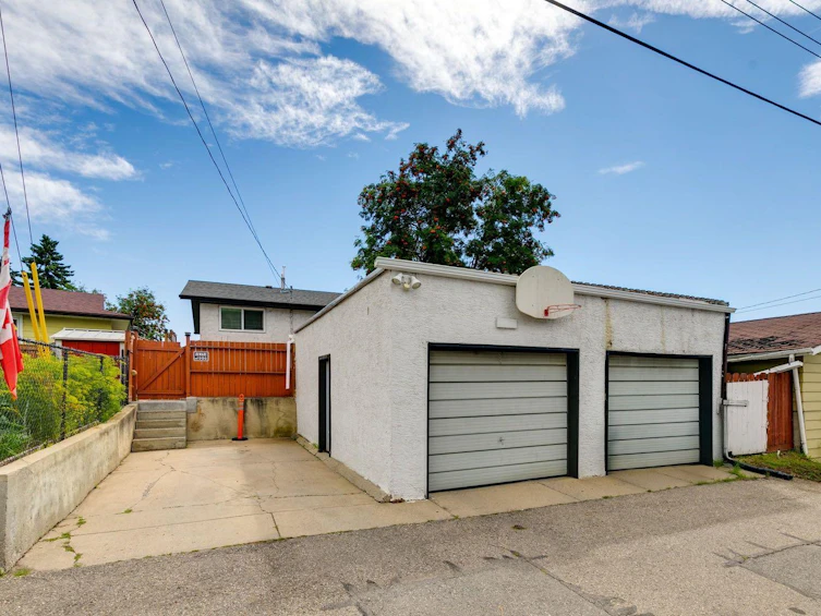 299 Doverview Crescent SE, Calgary, AB, T2B 1Y7 - 5