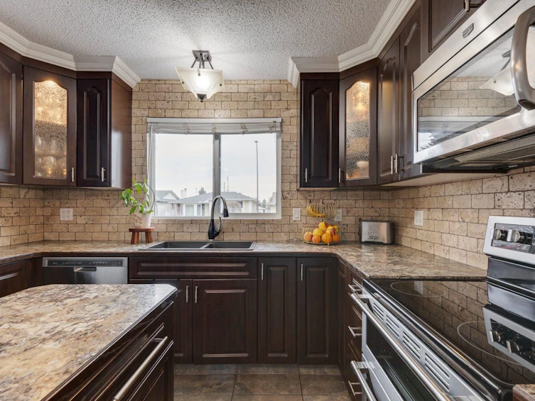 299 Doverview Crescent SE, Calgary, AB, T2B 1Y7 - 10