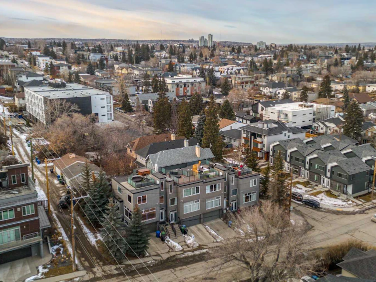 2915 17 Street SW, Calgary, AB, T2T 4N6 - 41