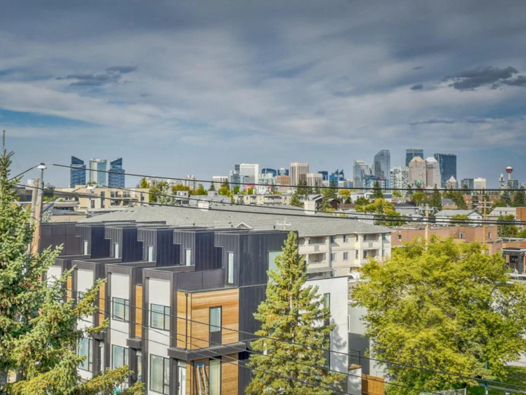 2915 17 Street SW, Calgary, AB, T2T 4N6 - 32