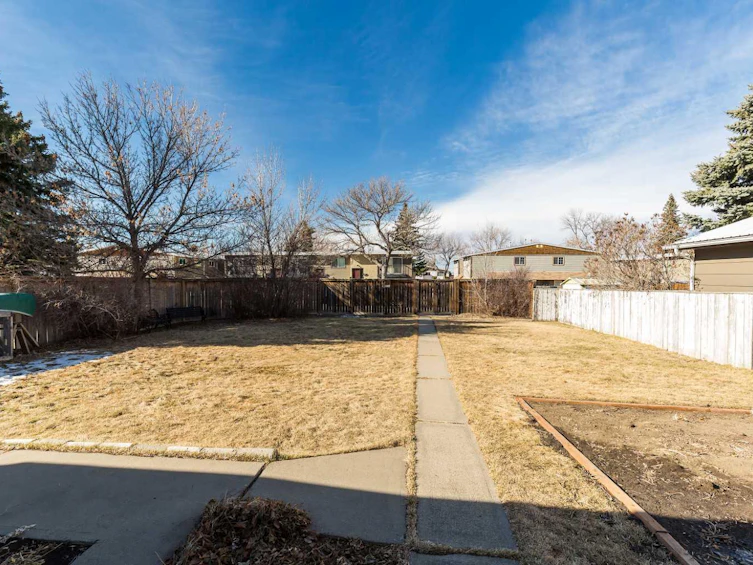 2414 14 Street N, Lethbridge, AB, T1H 4P3 - 27