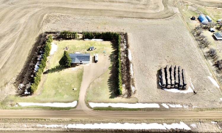1433 Township Road 274