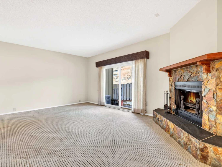 172 Glamis Terrace SW, Calgary, AB, T3E 6V3 - 6