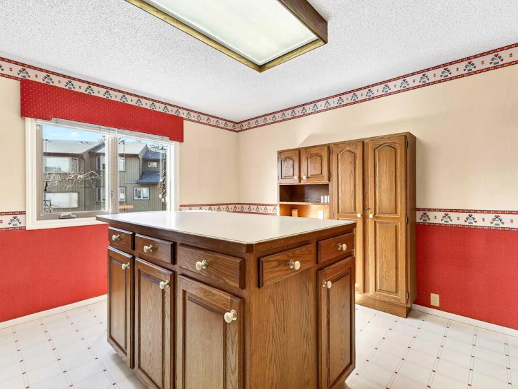 172 Glamis Terrace SW, Calgary, AB, T3E 6V3 - 16