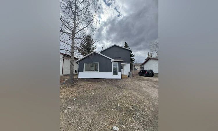 10021 106 Avenue