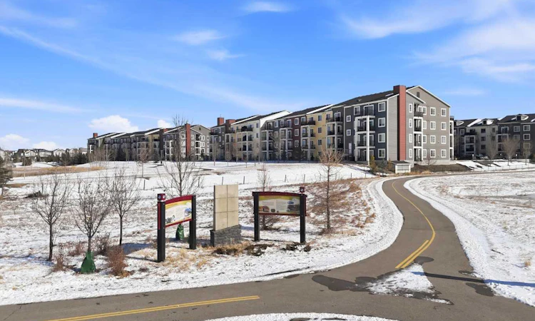 2208-99 Copperstone Park SE