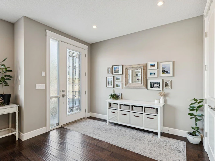 4804 21 Avenue NW, Calgary, AB, T3B 0W9 - 4
