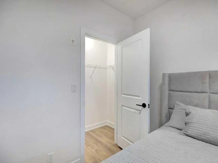 31-35 Inglewood Park SE, Calgary, AB, T2G 1B5 - 25