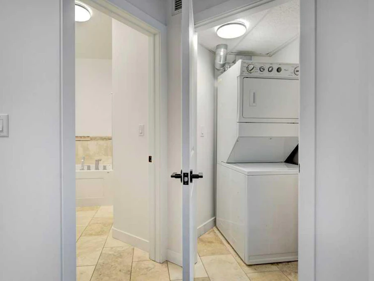 31-35 Inglewood Park SE, Calgary, AB, T2G 1B5 - 29