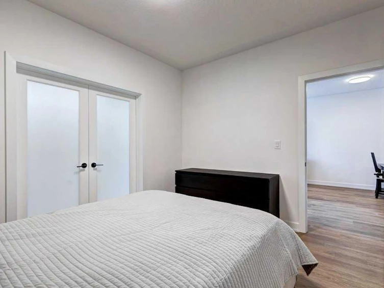 31-35 Inglewood Park SE, Calgary, AB, T2G 1B5 - 23