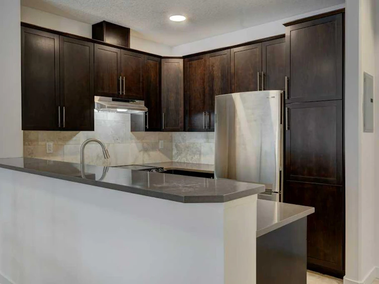 31-35 Inglewood Park SE, Calgary, AB, T2G 1B5 - 6