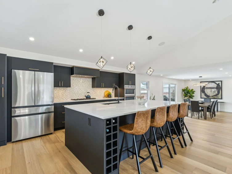 308 Silvergrove Drive NW, Calgary, AB, T3B 4M5 - 5