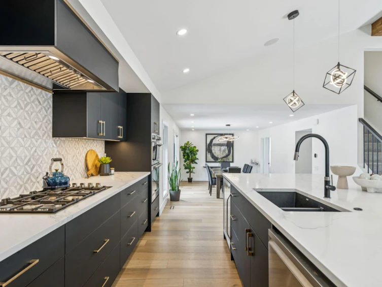 308 Silvergrove Drive NW, Calgary, AB, T3B 4M5 - 14