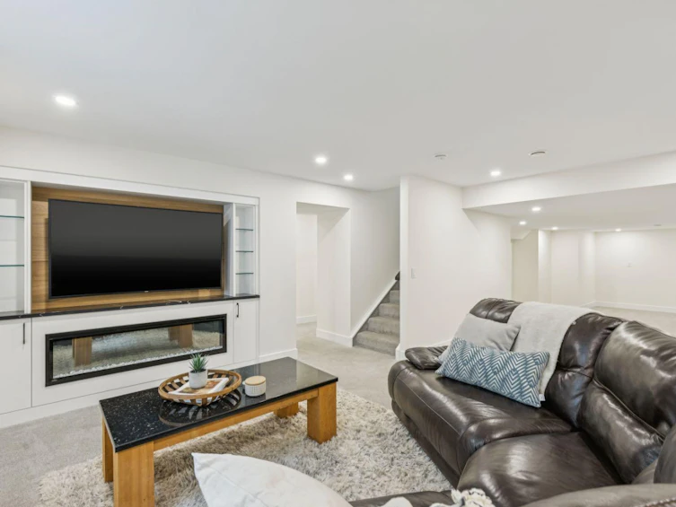 308 Silvergrove Drive NW, Calgary, AB, T3B 4M5 - 33
