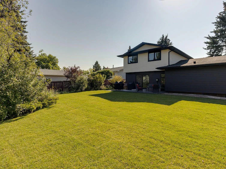 308 Silvergrove Drive NW, Calgary, AB, T3B 4M5 - 2