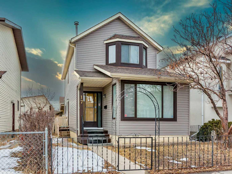 17 Martindale Drive NE, Calgary, AB, T3J 2V7