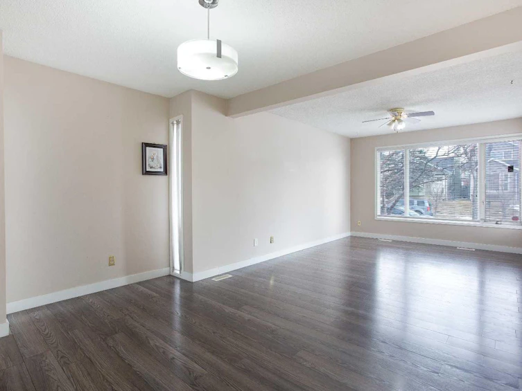 17 Martindale Drive NE, Calgary, AB, T3J 2V7 - 6