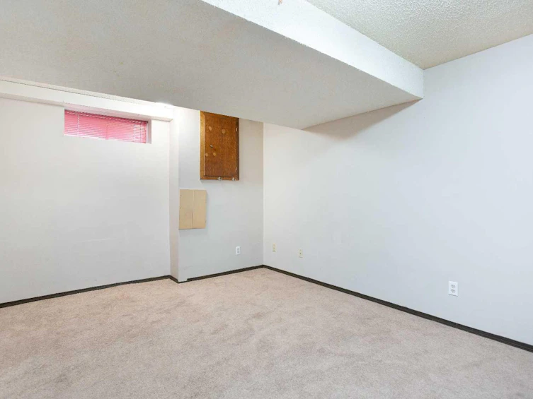 17 Martindale Drive NE, Calgary, AB, T3J 2V7 - 26