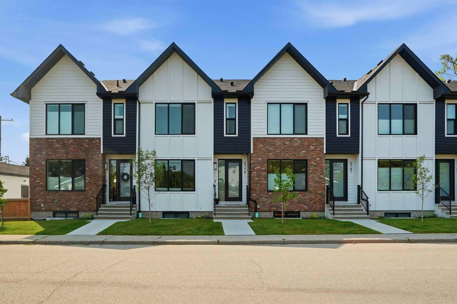 2179 49 Avenue SW, Calgary, AB, T2T 6Z9