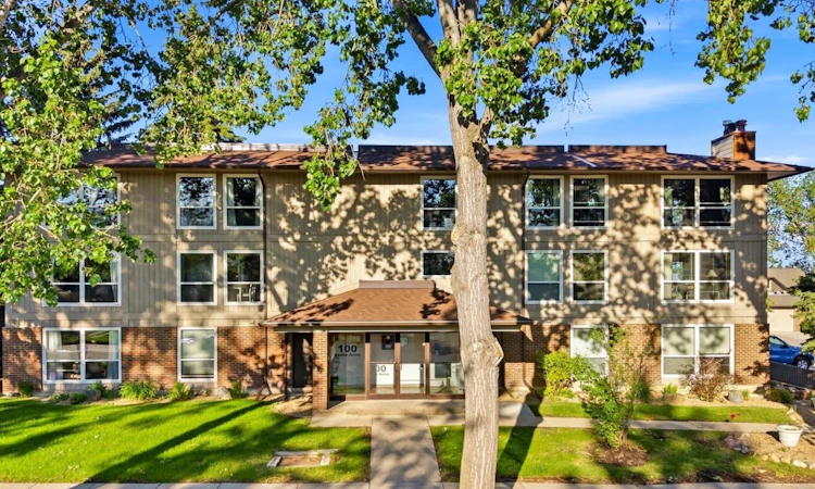 122-860 Midridge Drive SE