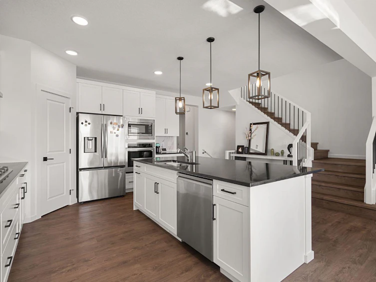 75 Royston Heath NW, Calgary, AB, T3L 0K3 - 7