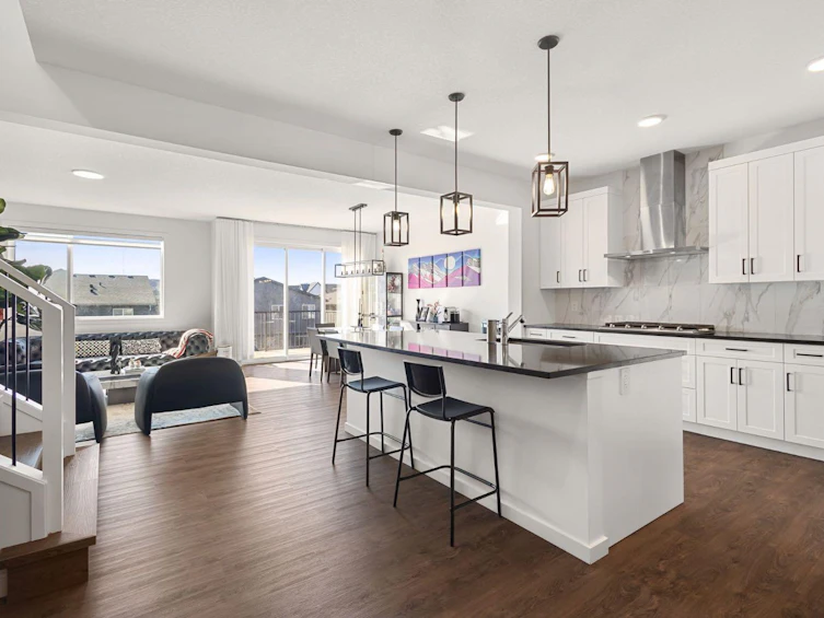 75 Royston Heath NW, Calgary, AB, T3L 0K3 - 4