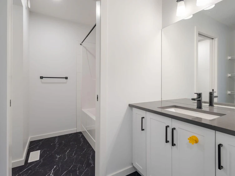 75 Royston Heath NW, Calgary, AB, T3L 0K3 - 30