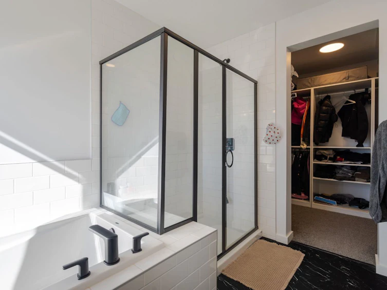 75 Royston Heath NW, Calgary, AB, T3L 0K3 - 24