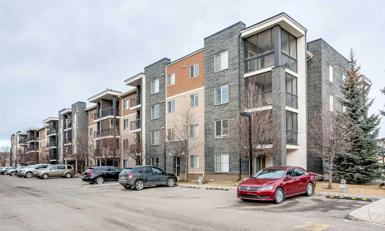 320-7110 80 Avenue NE