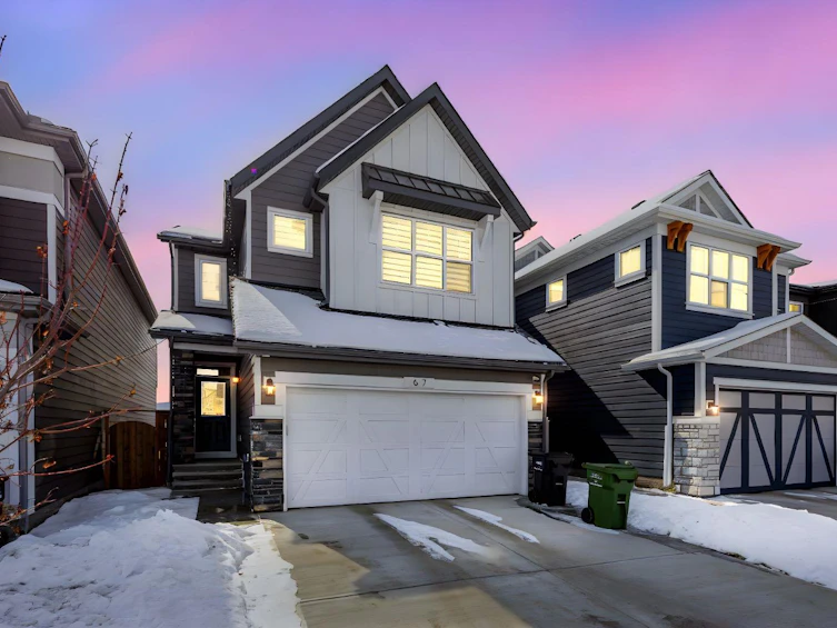 67 Royston Heath NW, Calgary, AB, T3L 0K3 - 2