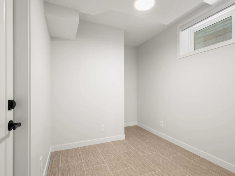67 Royston Heath NW, Calgary, AB, T3L 0K3 - 33