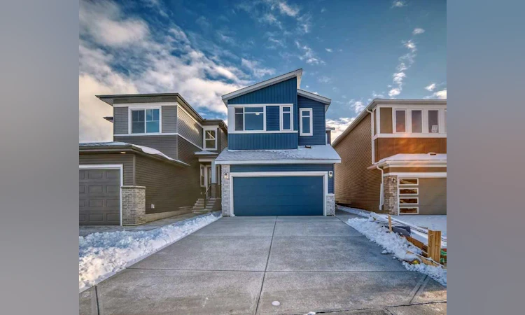 374 Corner Glen Way NE