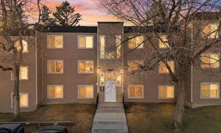 209-315 Heritage Drive SE