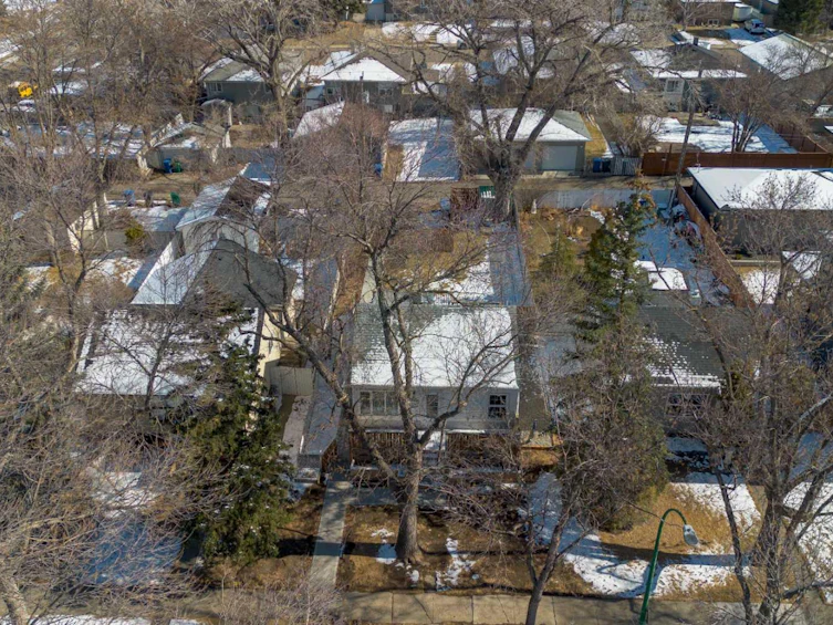 957 12 Street S, Lethbridge, AB, T1J 2S8 - 39
