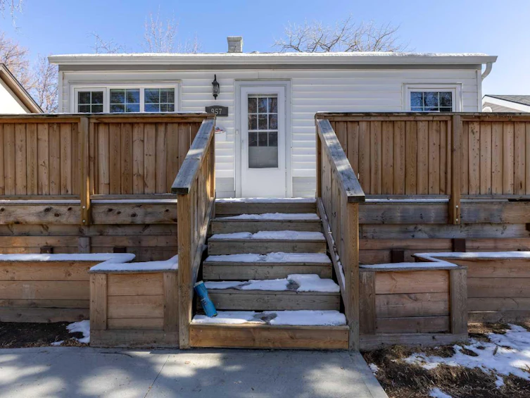 957 12 Street S, Lethbridge, AB, T1J 2S8 - 5