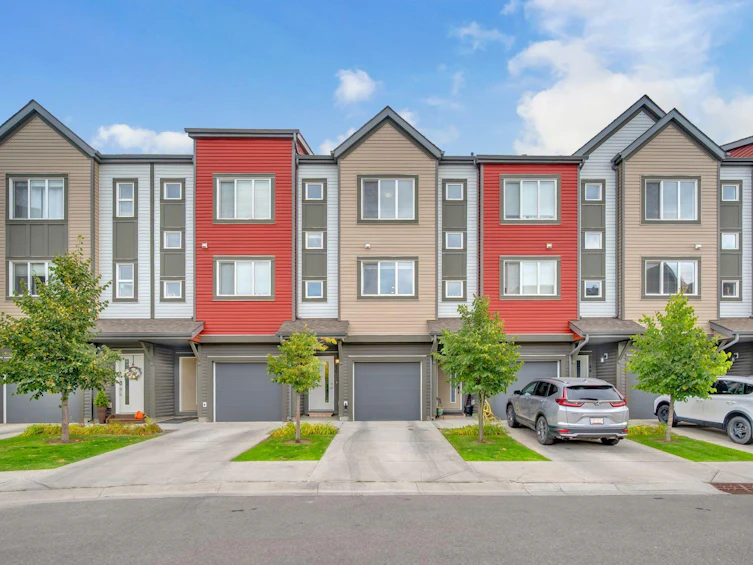 50 Copperstone Common SE, Calgary, AB, T2Z 5E4