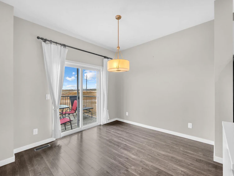 50 Copperstone Common SE, Calgary, AB, T2Z 5E4 - 5