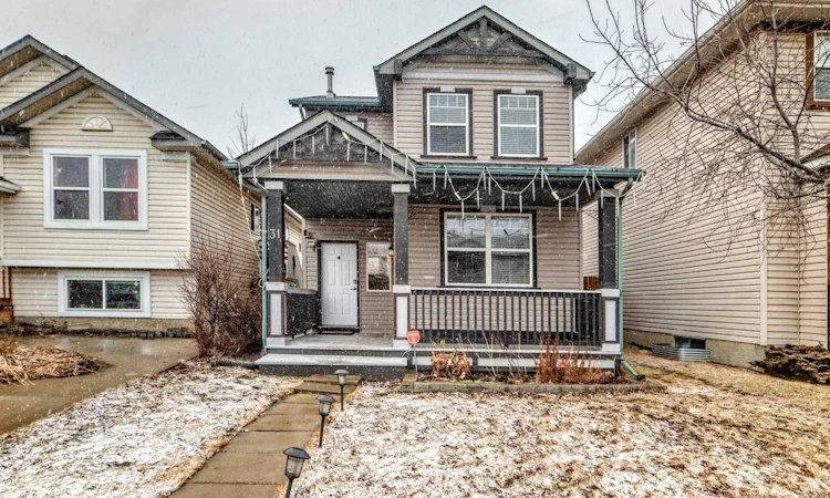 31 Coventry Road NE