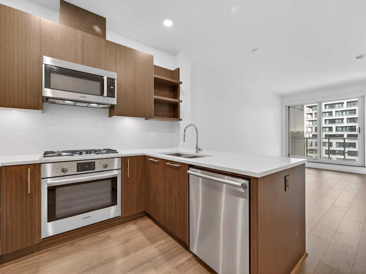 627-88 9 Street NE, Calgary, AB, T2E 4E1 - 6