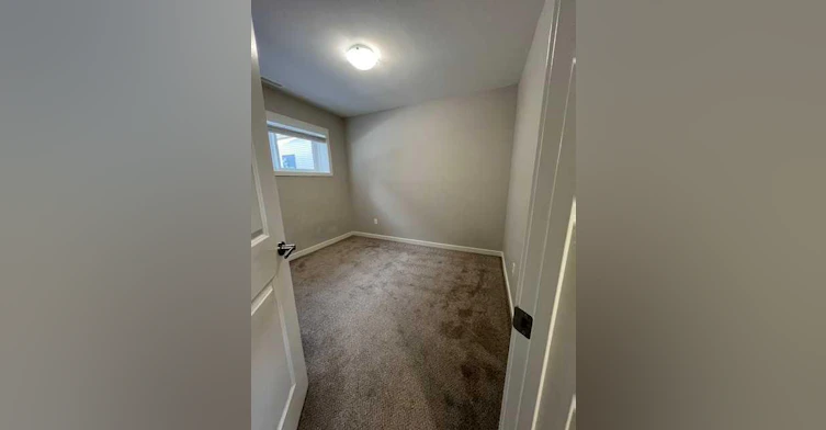 222 Sunridge Road W, Lethbridge, AB, T1J 4S8 - 5