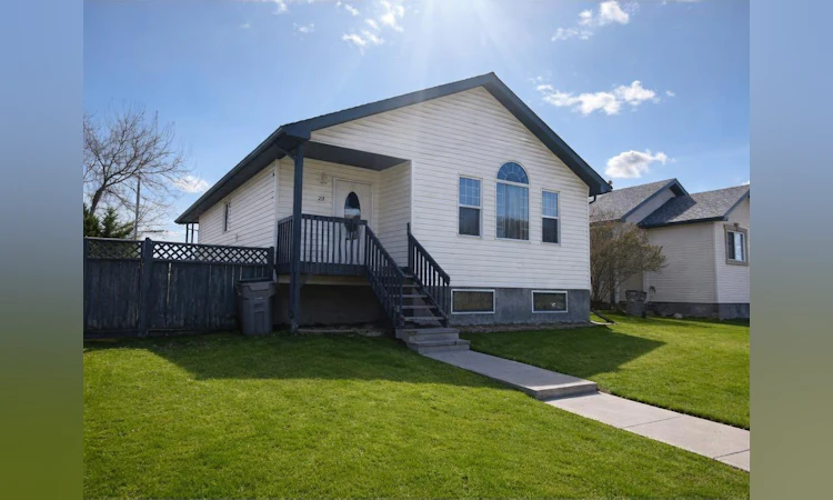 22 Kreiner Crescent