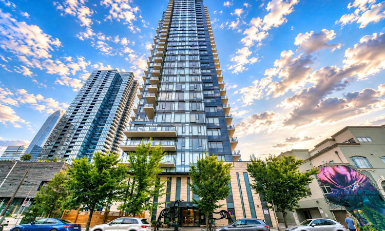 1402-1010 6 Street SW