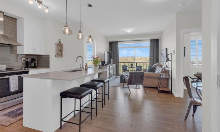 421-10 Walgrove Walk SE