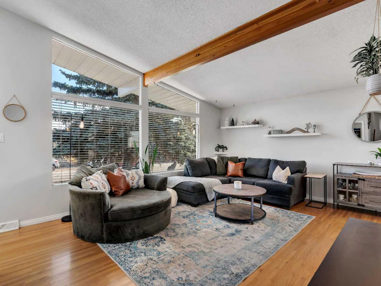 9939 Maplecreek Drive SE, Calgary, AB, T2J 1T4 - 2