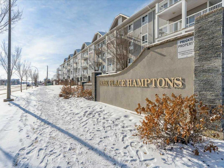 112-5340 199 Street, Edmonton, AB, T6M 0A5 - 2