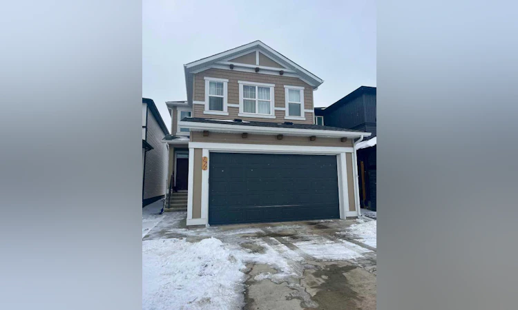 171 Hotchkiss Manor SE