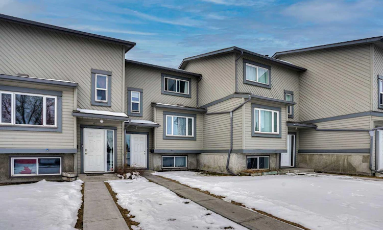 44-12 Templewood Drive NE