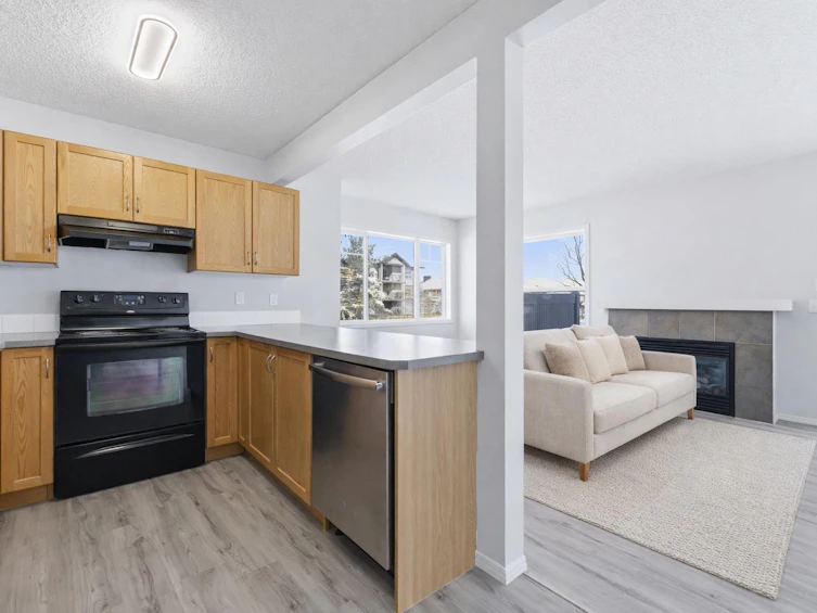 52 Panatella Villas NW, Calgary, AB, T3K 0G6 - 5