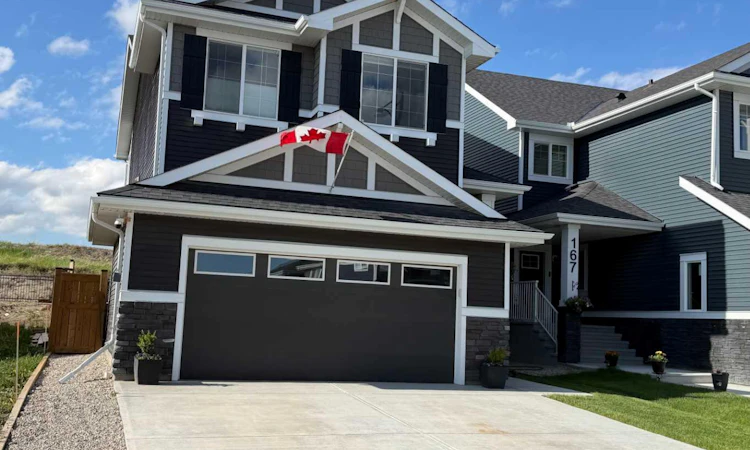 163 Sundown Crescent